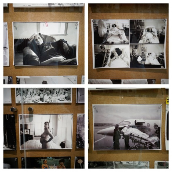 A family album at Annie Leibovitz A Photographer’s Life 1990-2005.